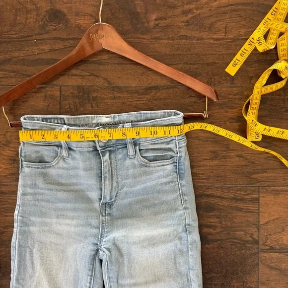 American Eagle High Rise Jeggings Next Level Stretch light blue Sz 0 SHORT - Picture 7 of 9